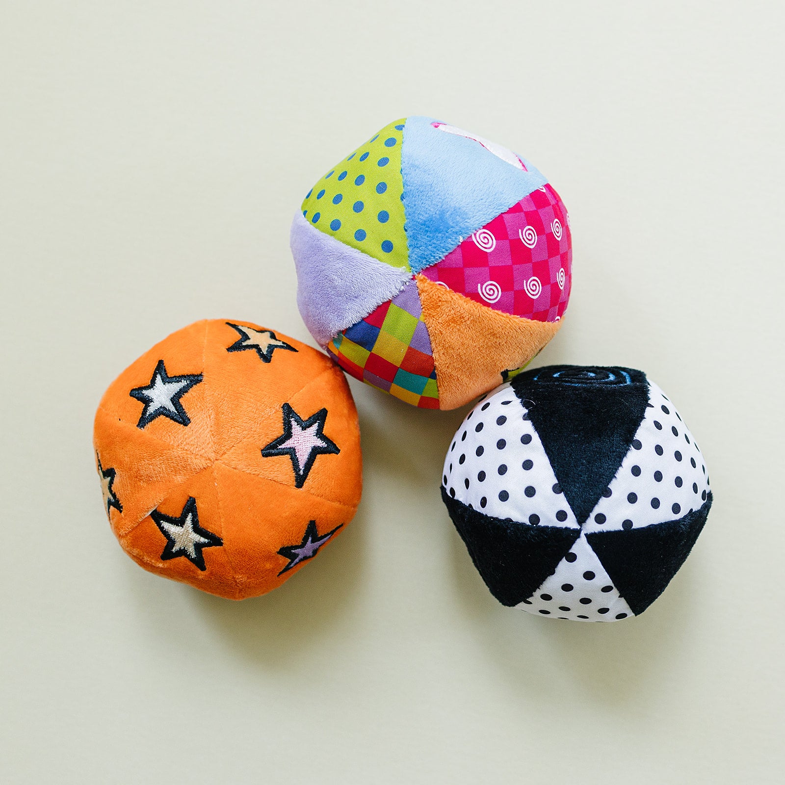 Set of 3 Montessori Balls with Chime, Rattle, Crinkle in Multicolor ...