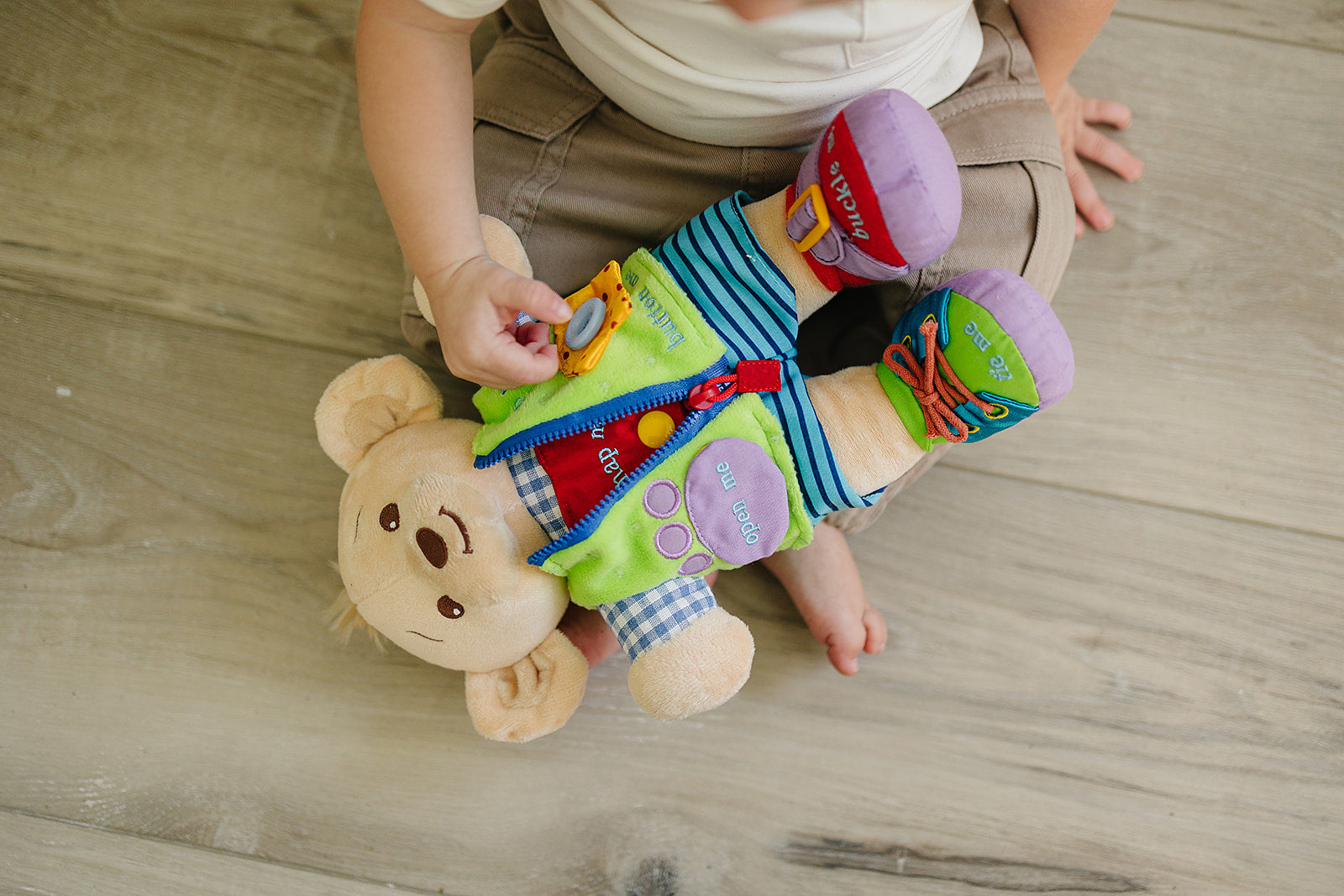 Learn to Dress Bear Doll w. Zipper, Ties, Buckle, Snap, Button